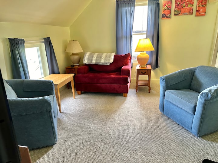 Mountain View Apartment - Rutland, VT