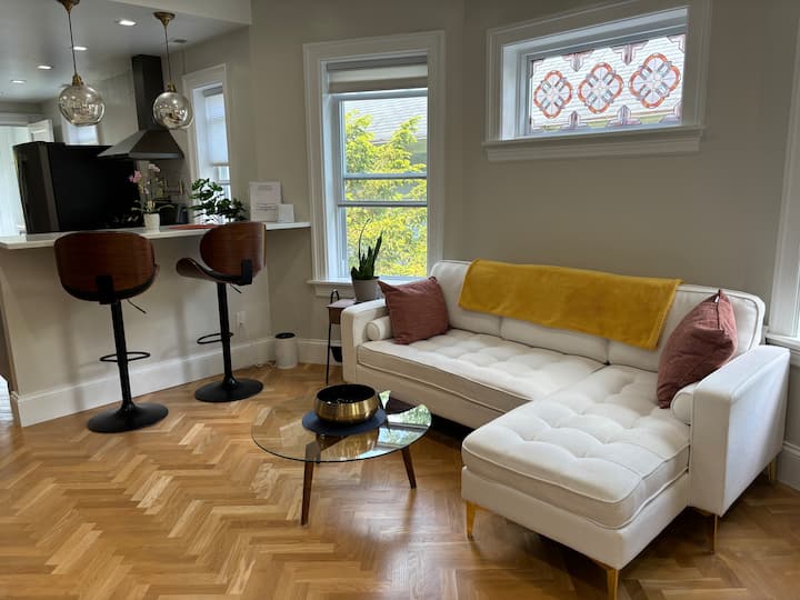 Quiet 2br/2ba Home W/sunroom, 1 Mile To The Lake! - 埃文斯頓