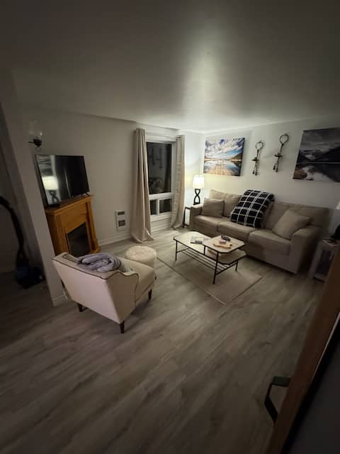 Madrock Hideaway Haven /Hot Tub !