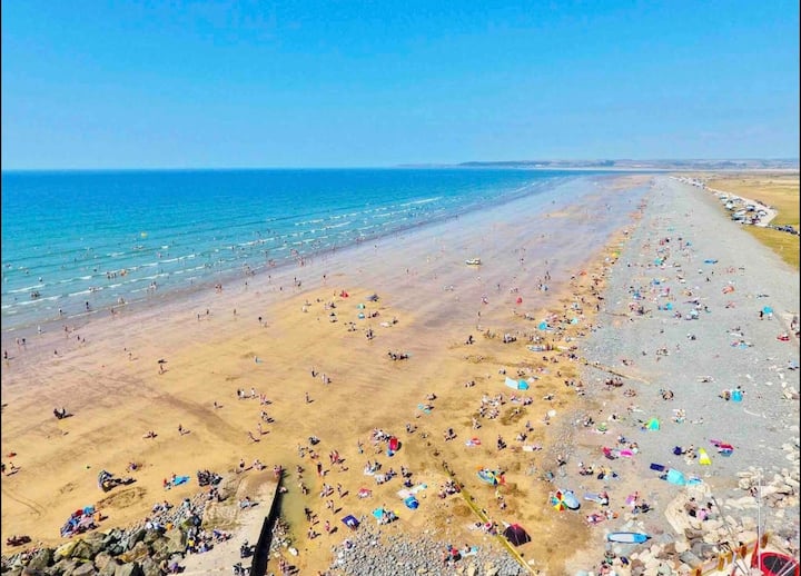Lundy Lookout | Sea View Couples Retreat - Appledore