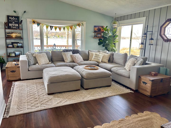 Big River Retreat: Superb Dock! - USA