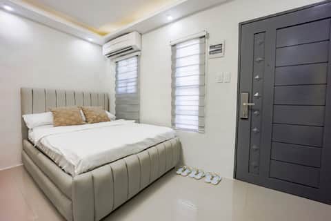 Jacuzzi + Massage Chair, Cabanatuan City, Airbnb