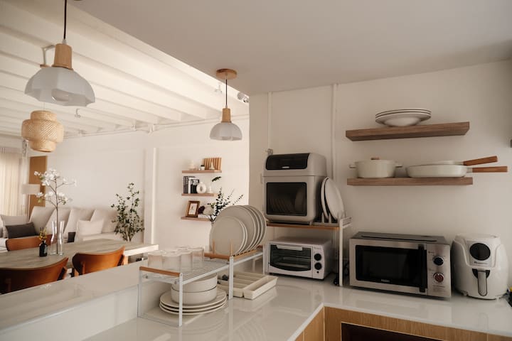 3BR City-Center Home, Thonglor gallery image 5