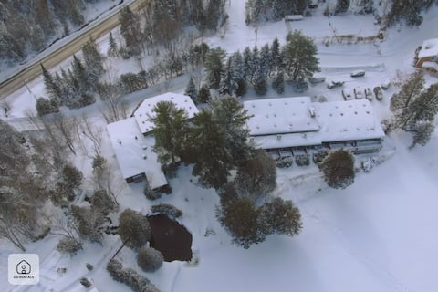 Le Grand Miramont | 34 Guests | Lakeside | Sauna