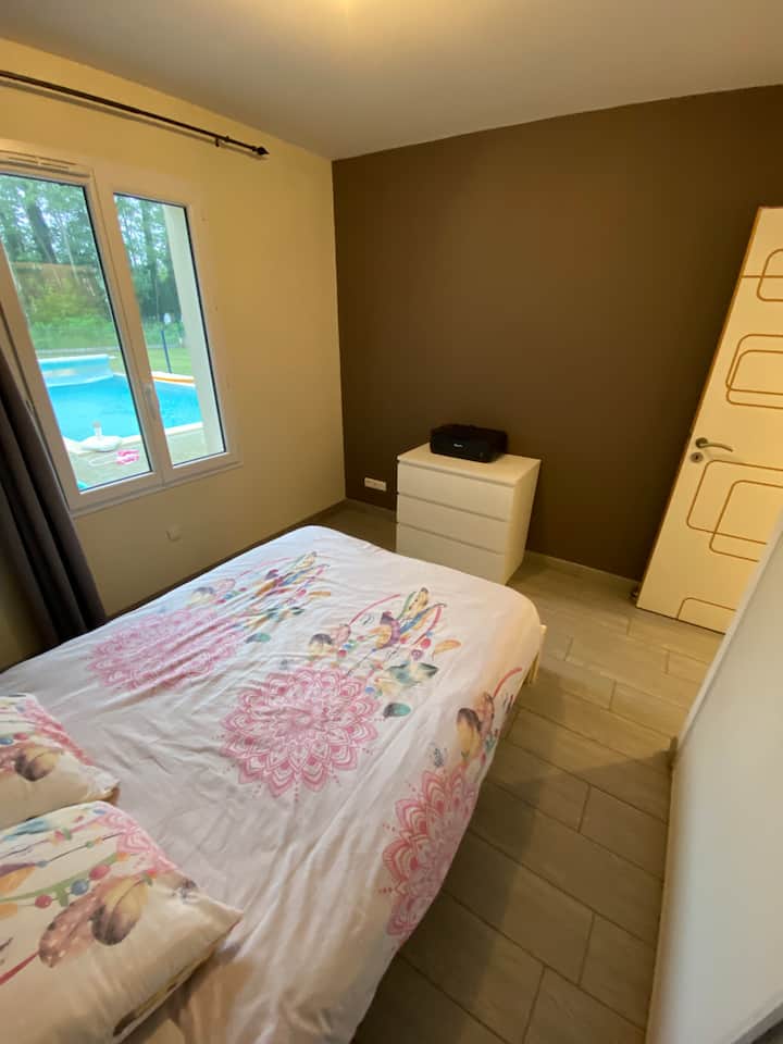 غرفة النوم 2