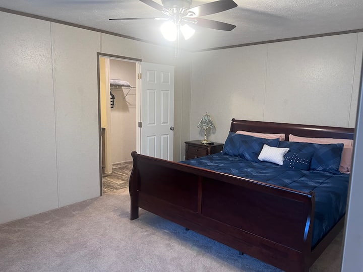 غرفة النوم 1