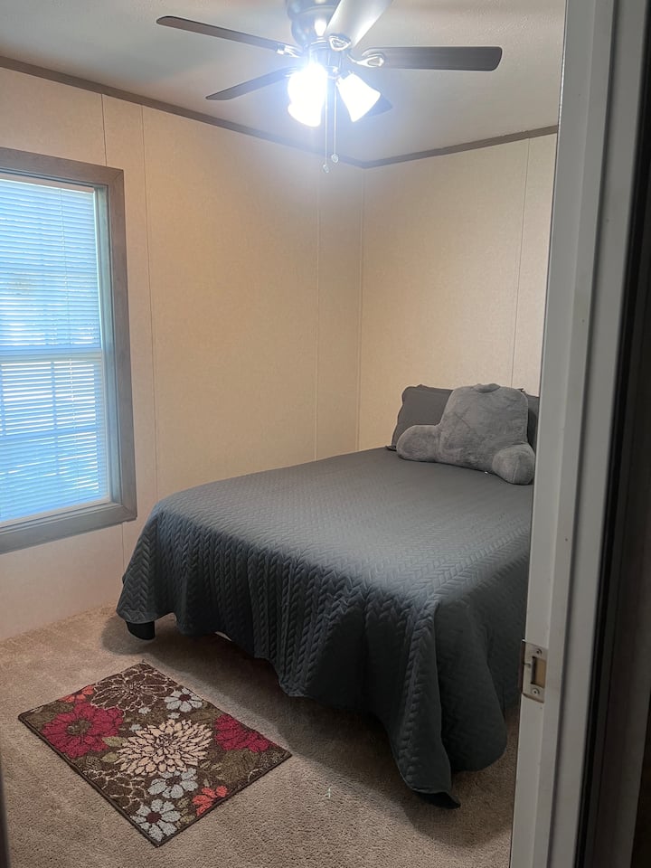 غرفة النوم 2