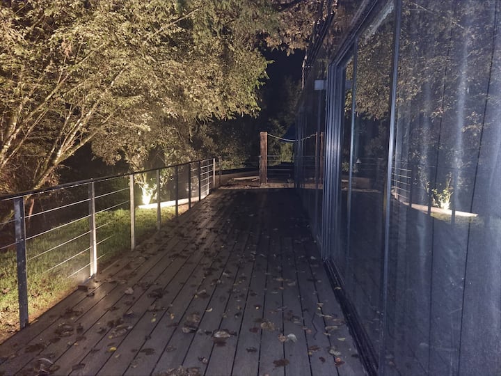 sovrum hall 4 och 5 ligger i havscontainrar
