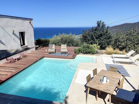 Villa home with heated swimming pool with sea view