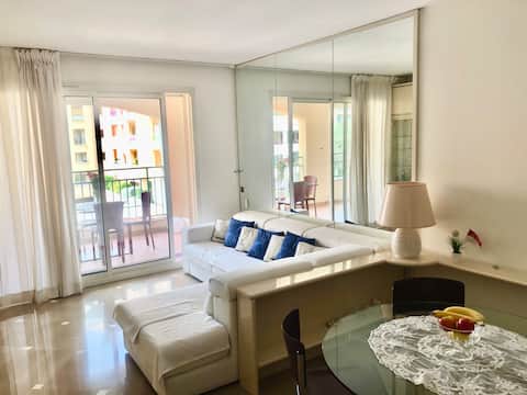 Top Airbnb: Monaco Fontvieille luxury Terrace Pool GardenView à Cap D'ail