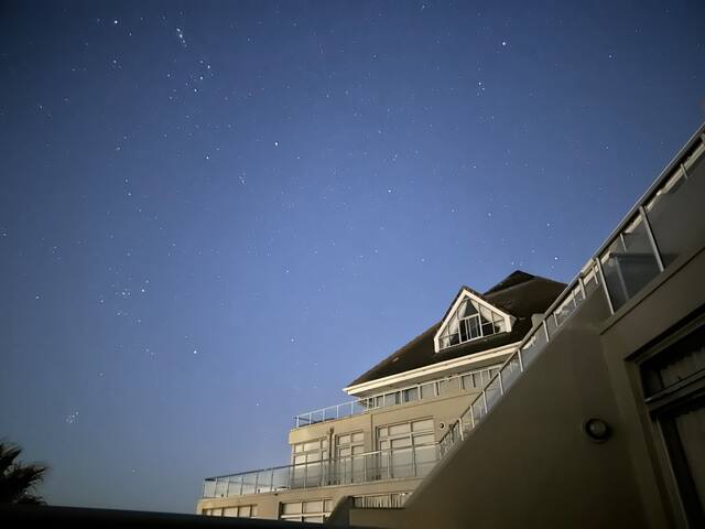 Beachfront Paradise gallery image 4