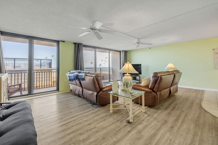 Beachfront Retreat - New Smyrna Beach, FL
