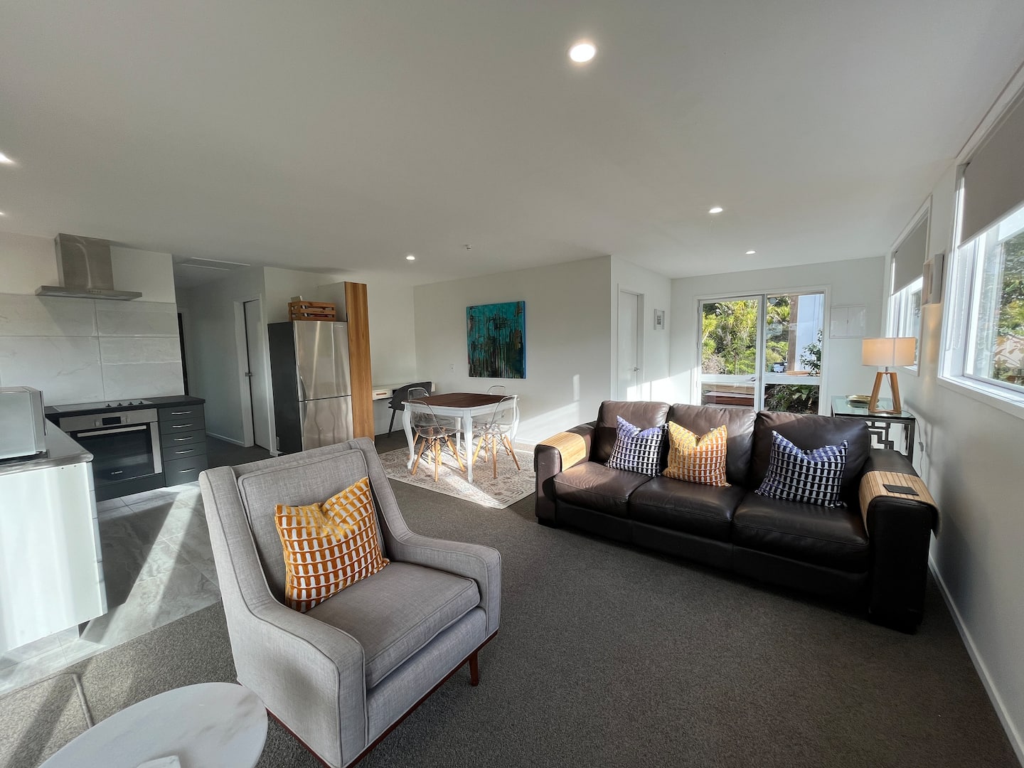 Longview Cottage Bethells Area
Sunny Quiet Private 1