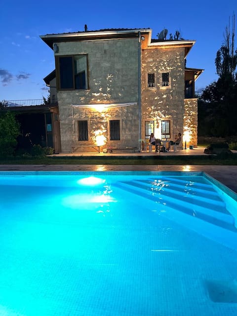 Villa Sureyya