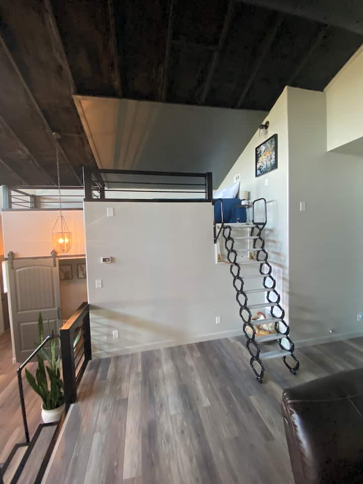 Lakehouse Oasis - Eagle Rock, MO