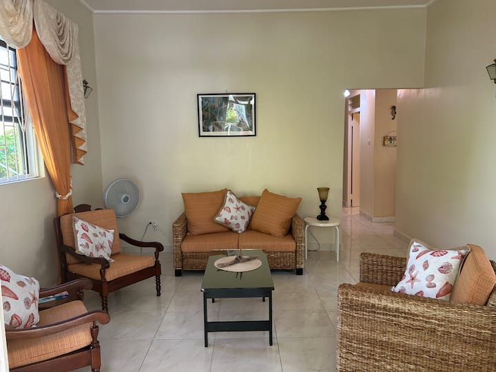 Island Gyal 3 Bed Home, Worthing. - Bridgetown