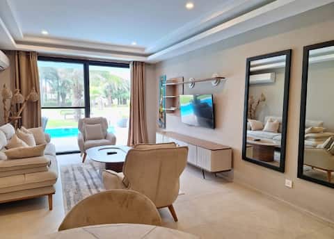 Glorious apartment with pool