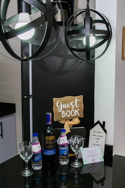 Successful Airbnb property: Beautiful cozy apartment, Wi-Fi in Ricaurte