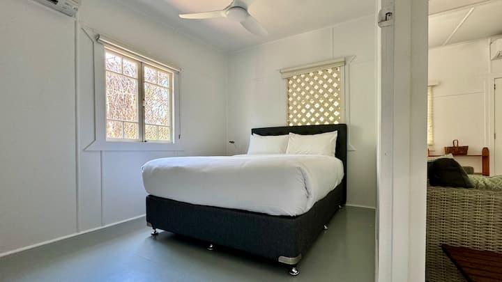 Ხარისხიანი და კომფორტული საწოლი Queen