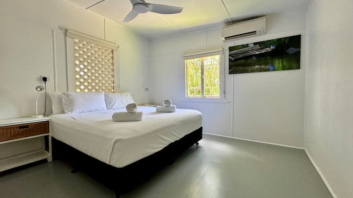 Დიდი, კომფორტული King Singles ან King საწოლი