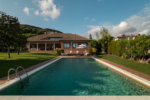 Sea View Villa | Spa, Cinema, BBQ