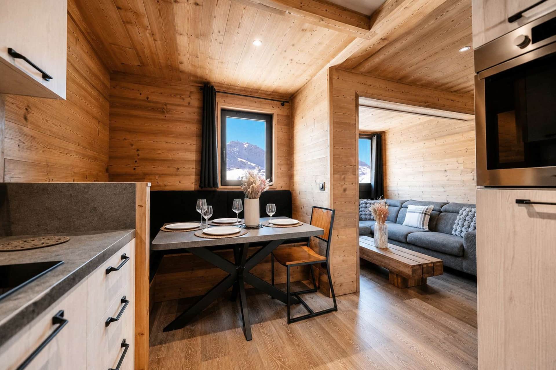 Gemütliche und funktionale Wohnung für 4 Personen, mit Ski-in / Ski-out Abfahrt.