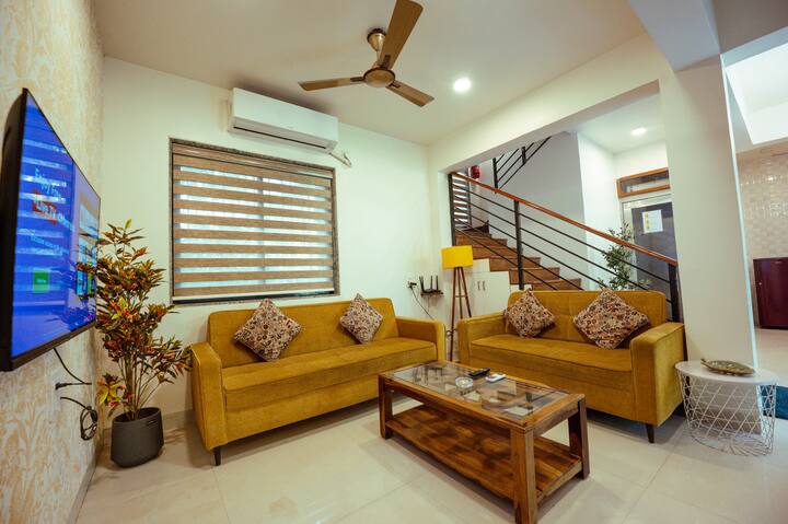 Living room image 2