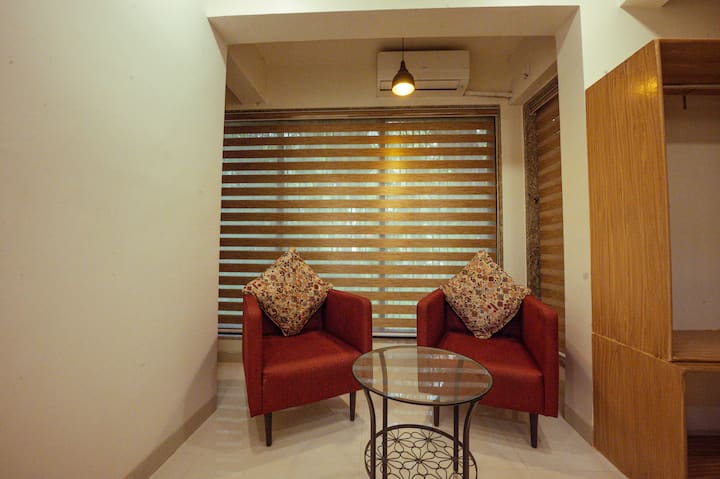Bedroom 1 image 4
