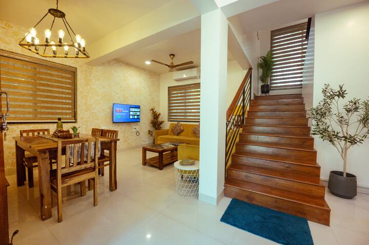 Living room image 3