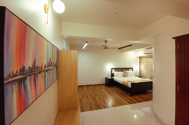 Bedroom 1 image 4