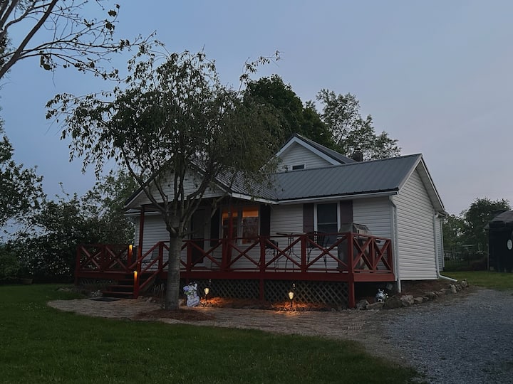 Hunter’s Hideaway in Burke’s Garden, Virgina Houses for Rent in