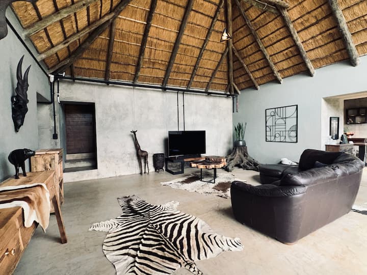 Syeta Bush Lodge - Luxury Bush Villa - Nelspruit