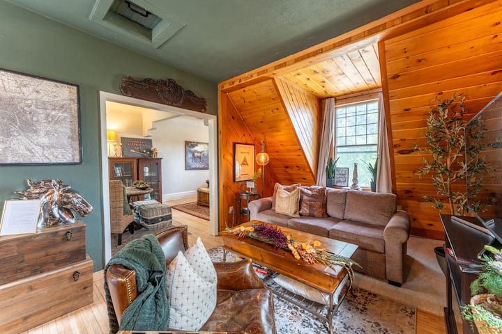 The Lovely Loft