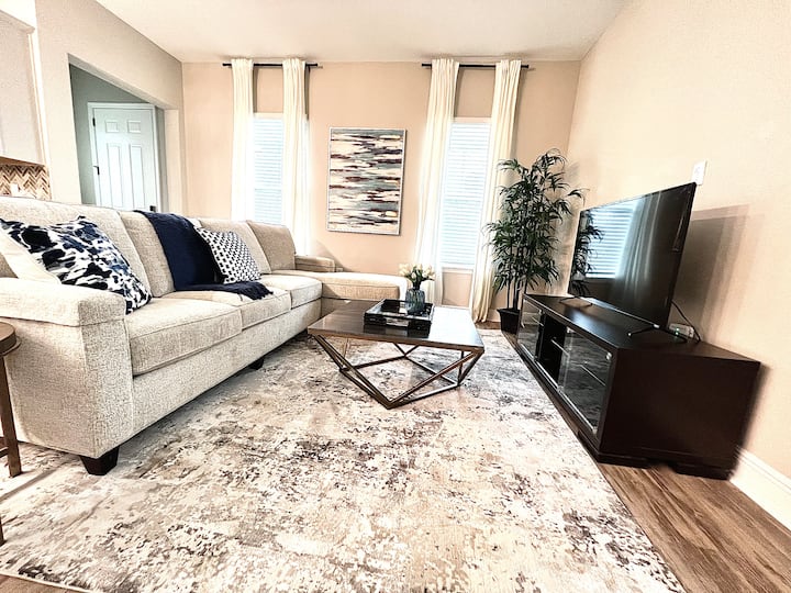 Entire Clean Comfortable House - Winter Garden, FL