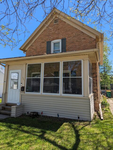 2 Bedroom home on a quiet street