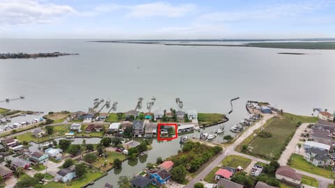 The HOEK Hotel w/ Private Boat Slip & Pirate Bar
