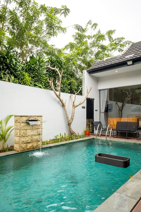 Villa Puncak Private Pool 3 BR-Casa De Nirankara 1