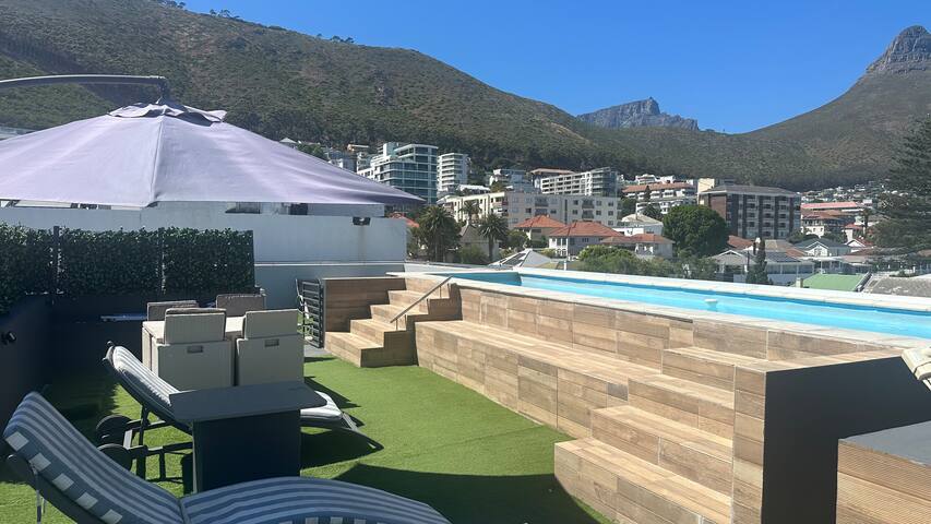 Penthouse supreme / large patio gallery image 3