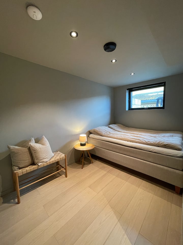 150 × 200 საწოლი