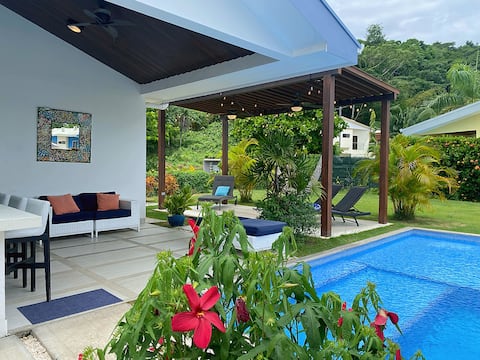 Private pool, Punta Leona