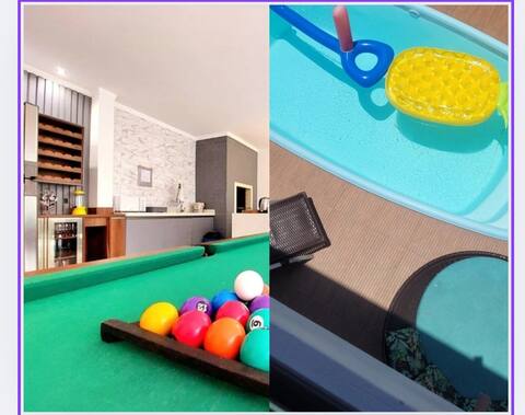 Large house with pool, gourmet area and pool table