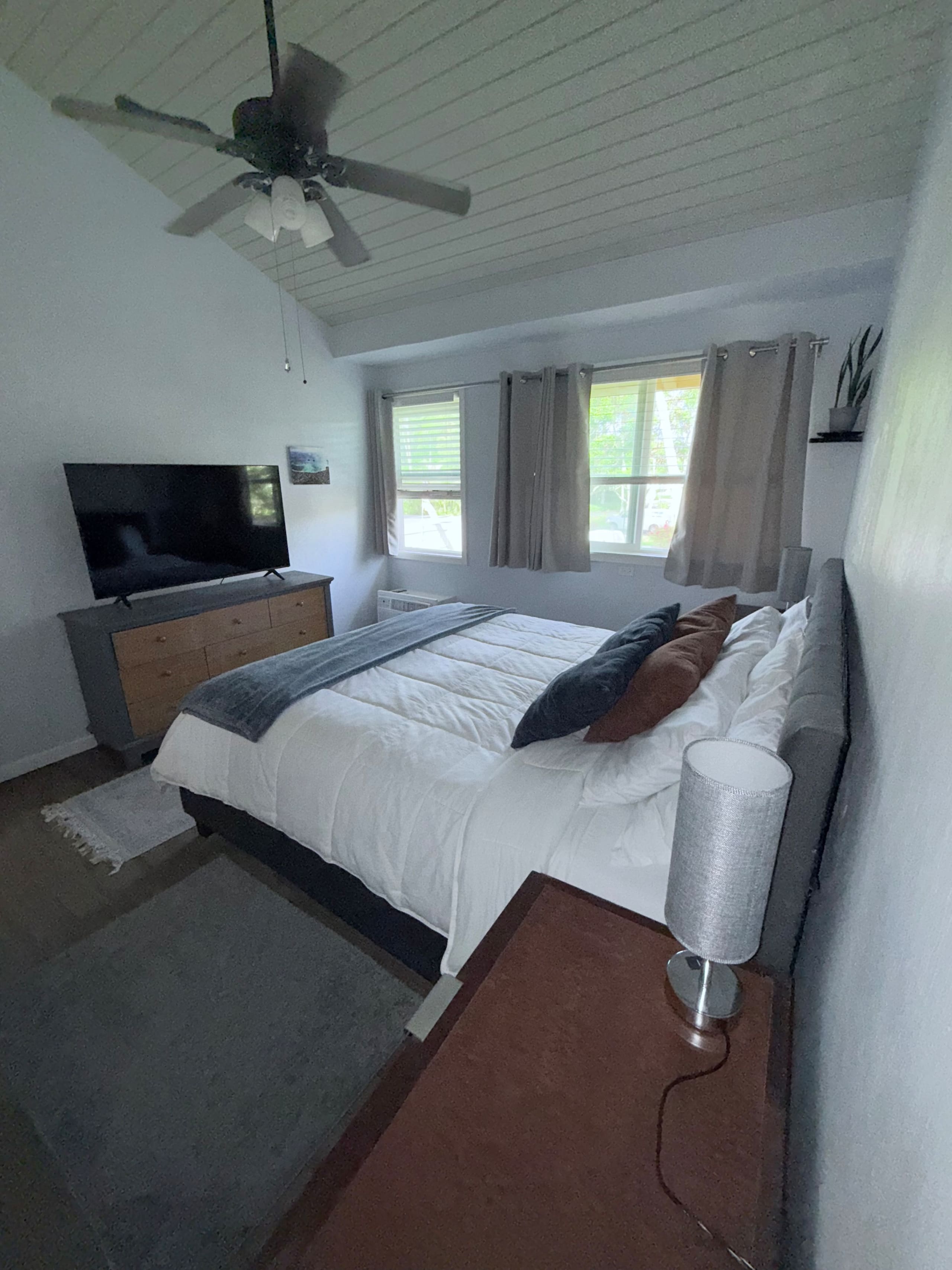 Turtle Bay Getaway 2BD+ Loft - Photo 6
