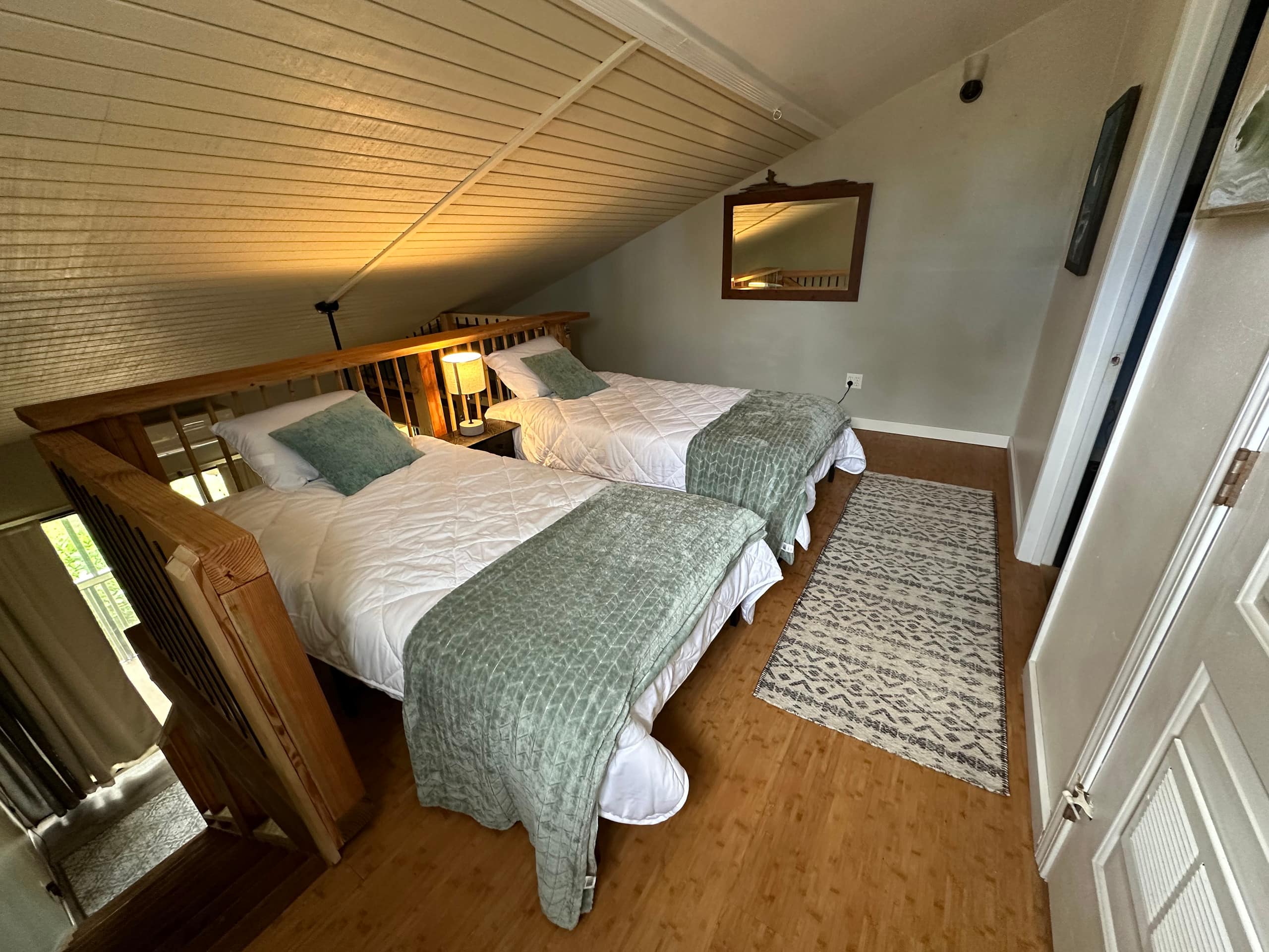 Turtle Bay Getaway 2BD+ Loft - Photo 17