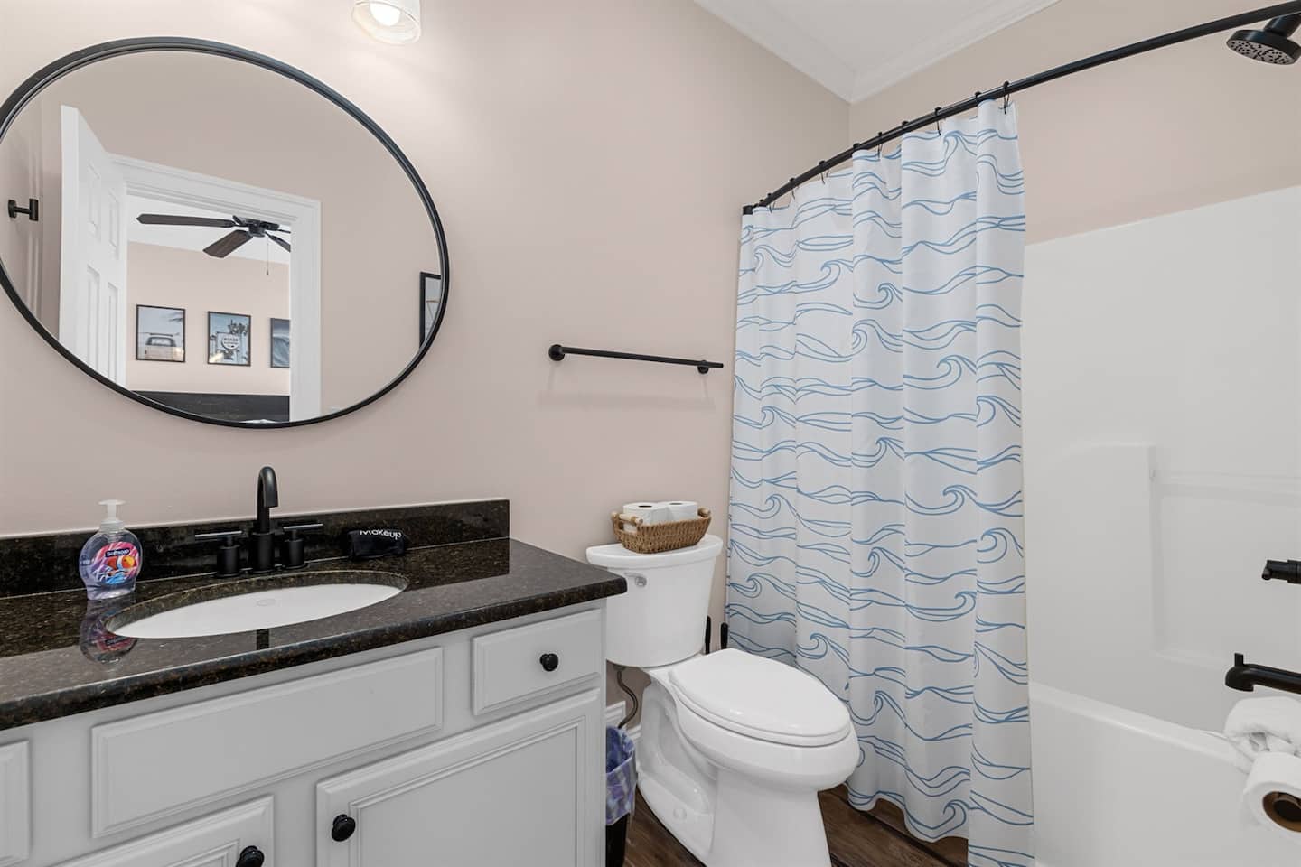 Beach Room Ensuite Bathroom