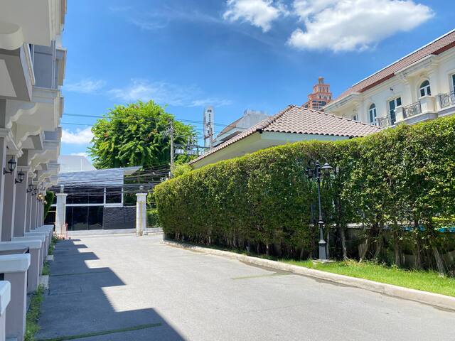 PerFectHome3B2.5B/pool/QSNCC/BTS gallery image 3