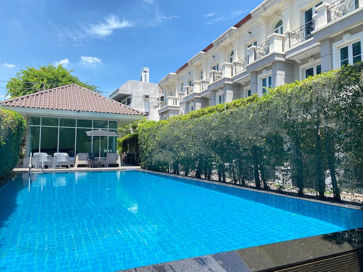 Perfecthome3b2.5b/pool/qsncc/bts - Bangkok