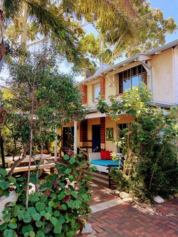 Family friendly Fremantle Sanctuary gallery image 2