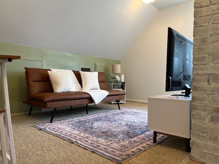 *Walk To The Diamond*pet Friendly* - Ligonier, PA