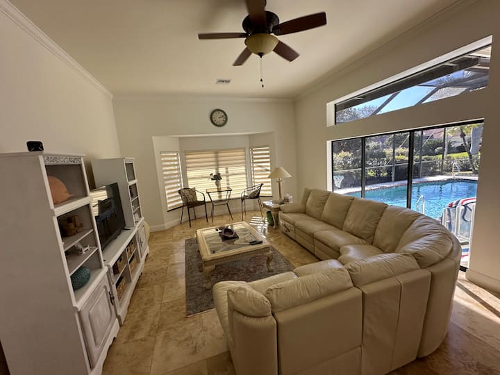 Private Relaxing Pool House With 4 Bed/3 Baths - Lehigh Acres, FL