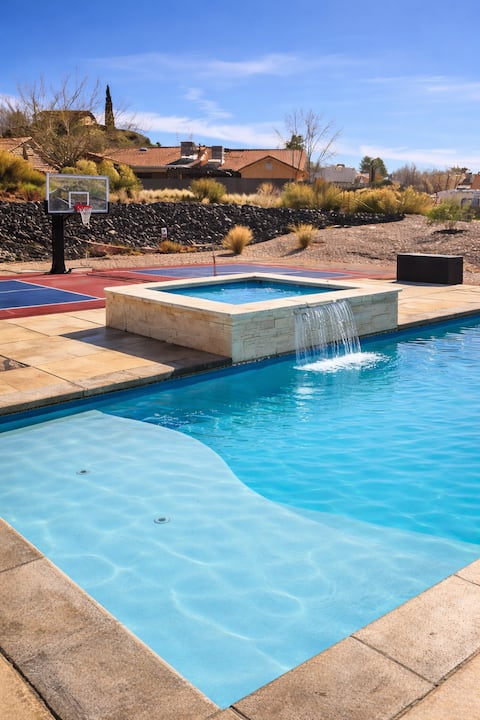 Private Pool | Pickleball | King Beds | Near Zion